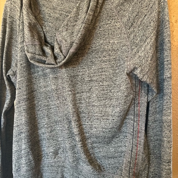 Nike St. Louis Cardinals Jacket. - Picture 2 of 6